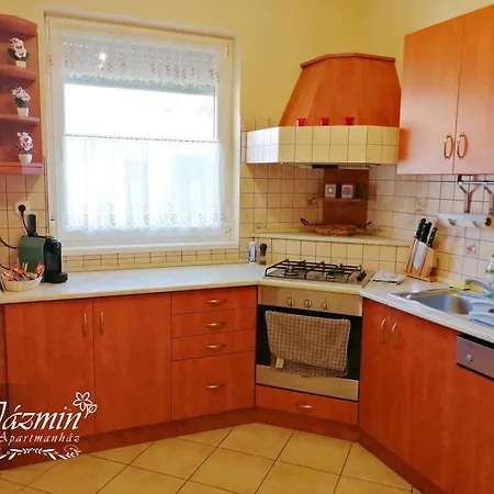 아파트 Jazmin Apartmanhaz