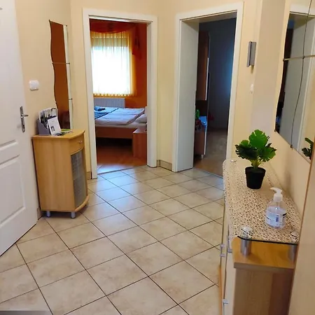 아파트 Jazmin Apartmanhaz