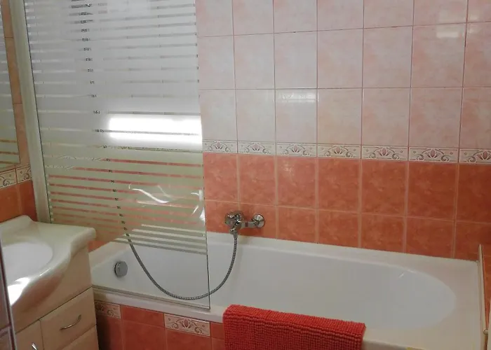 Jazmin Apartmanhaz Szentgotthárd